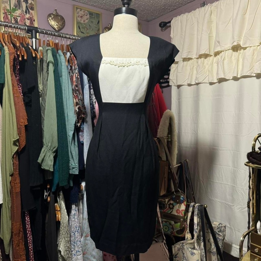 1990s Vintage Lace Trim Midi Pencil Dress